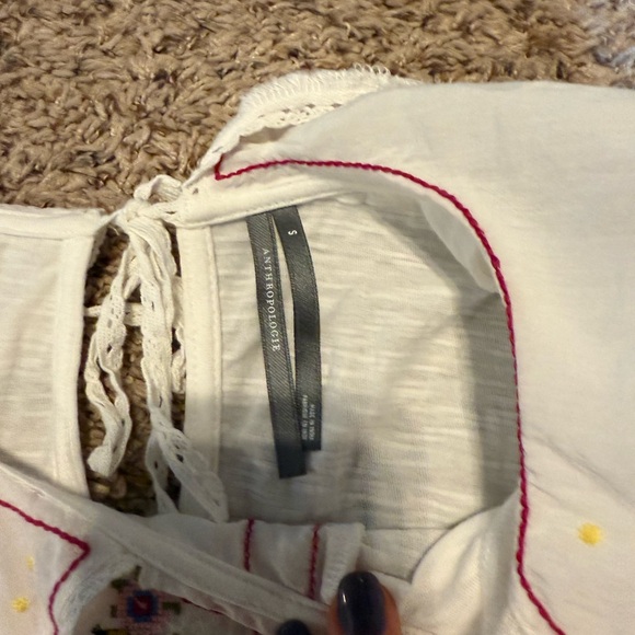 Anthropologie Cream Blouse with Floral Embroidery - Picture 5 of 5